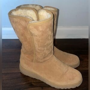 UGG Women's Michelle Tan Winter Boots